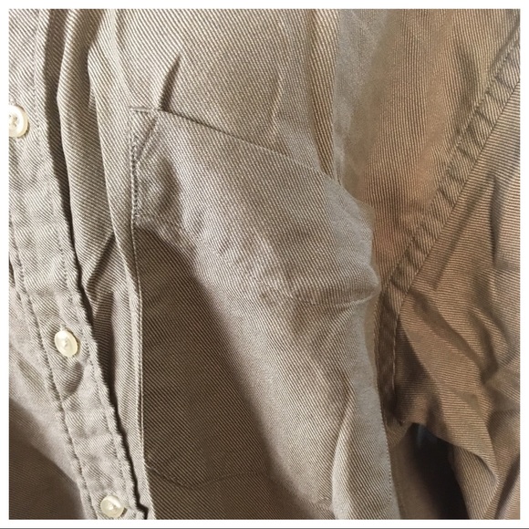 Eddie Bauer Khaki Button Down Long Sleeve Shirt - Picture 2 of 4